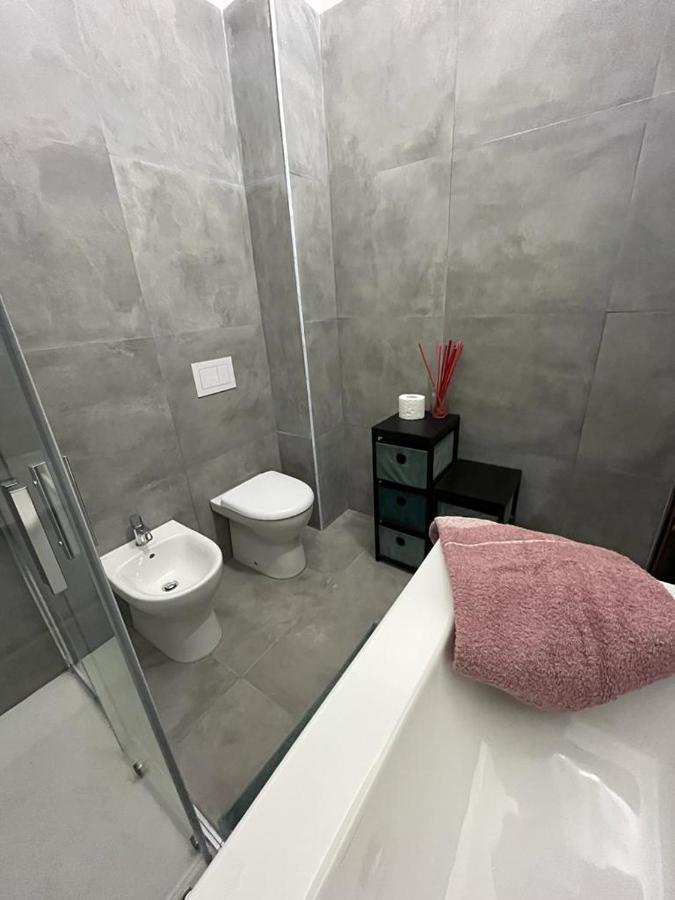 Appartamento Timeless Con Piscina E Tennis Valbrona Exterior photo